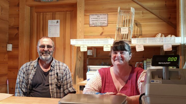 Rencontre avec Vincent et Dominique ZERR, cultivateurs de vignes, facilitateurs des raisins de table et embroussailleurs,  à Dangolsheim (67)